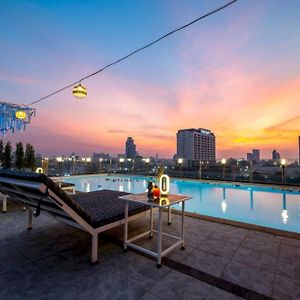 Sunday Ja Plus Hotel
